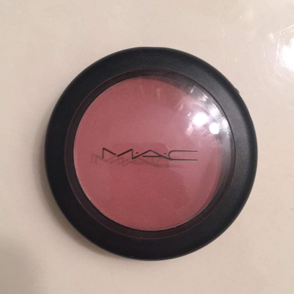 Mac blush.